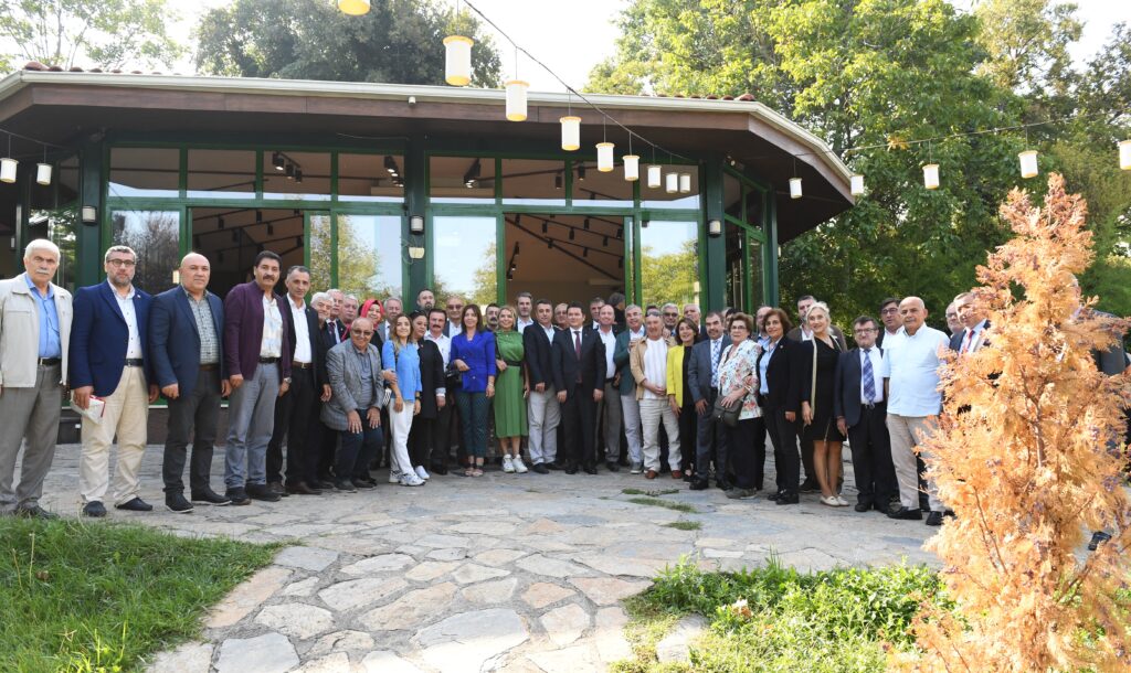 Başkan Aydın, muhtarlar ile işbirliği içinde