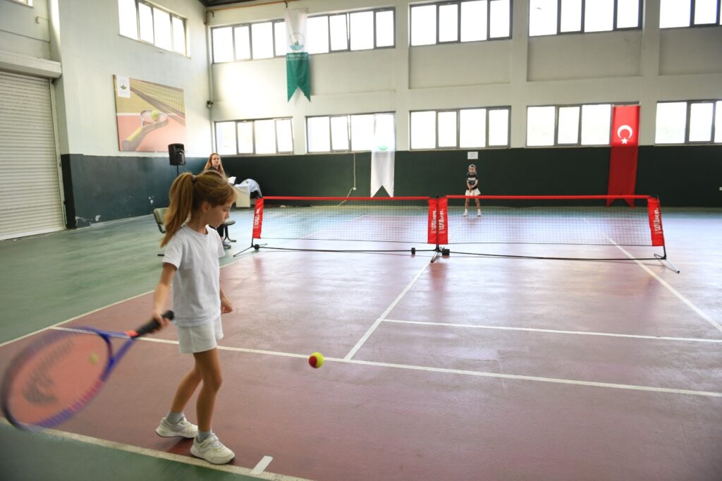 29 Ekim Cumhuriyet Kupası tenis turnuvası başladı