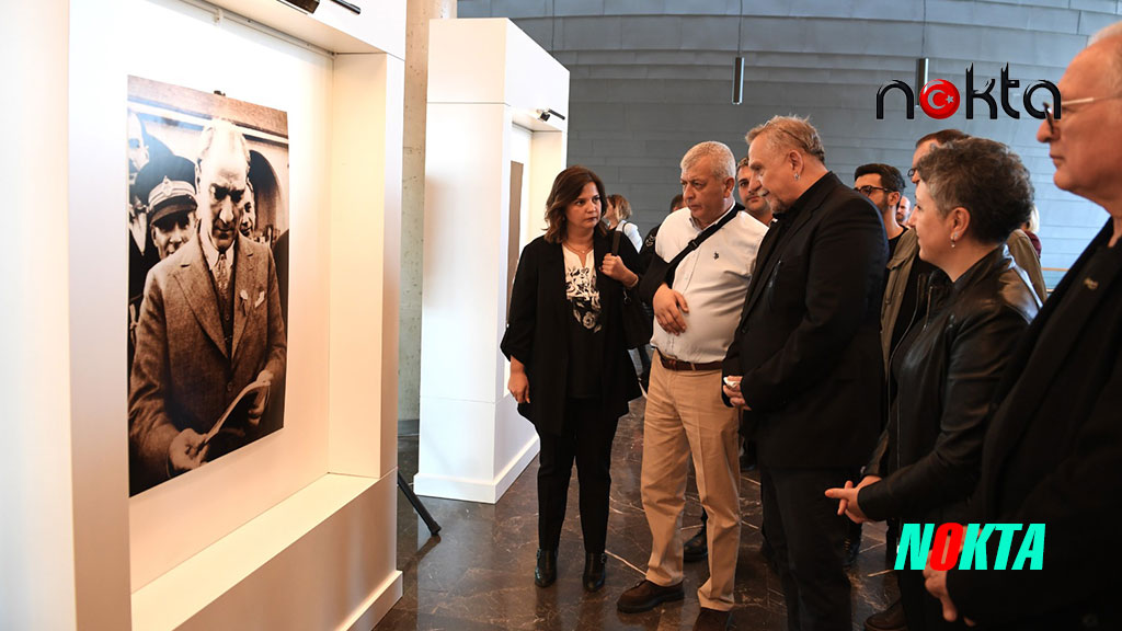 Atatürk ve Cumhuriyet fotoğrafları sergisi açıldı