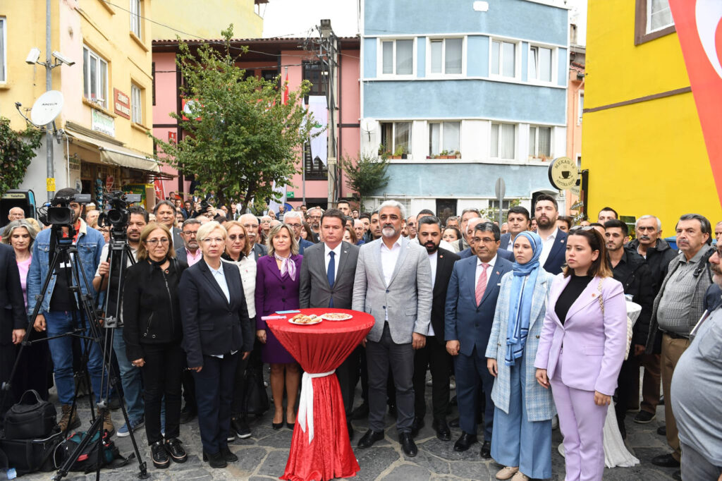 Osmangazi Kent Konseyi yeni binasında