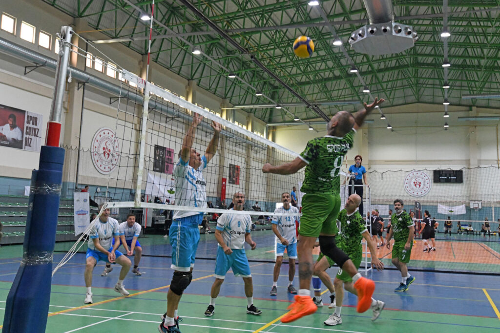 Türkiye Veteran Voleybol Turnuvası’nda şampiyonlar belli oldu